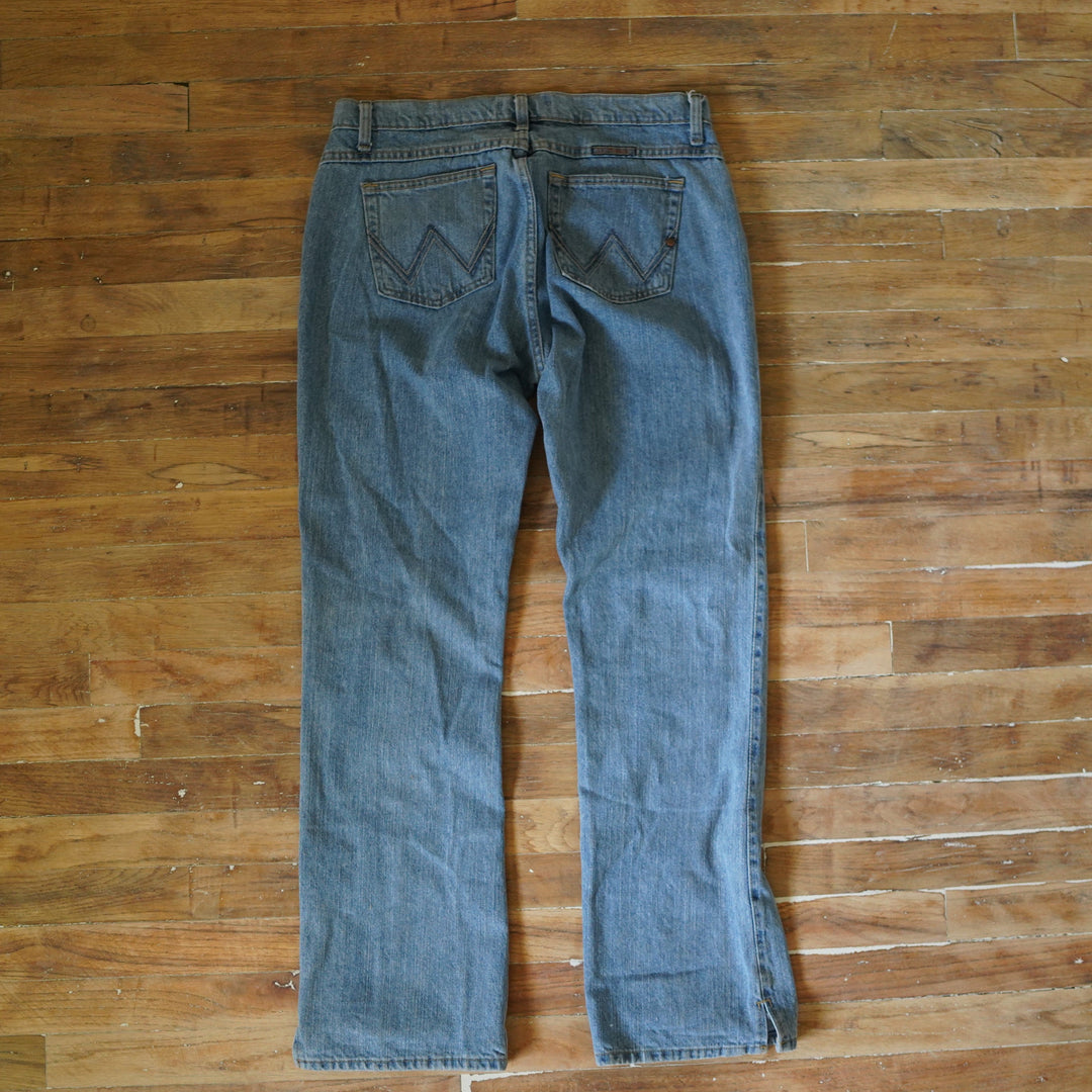 Y2K Wrangler Cowboy Cut Mid Rise Jeans