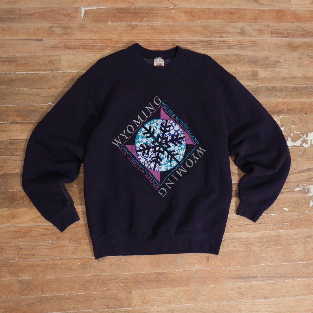 1980s 80s Wyoming Winter Wonderland Snowflake Crewneck, front view