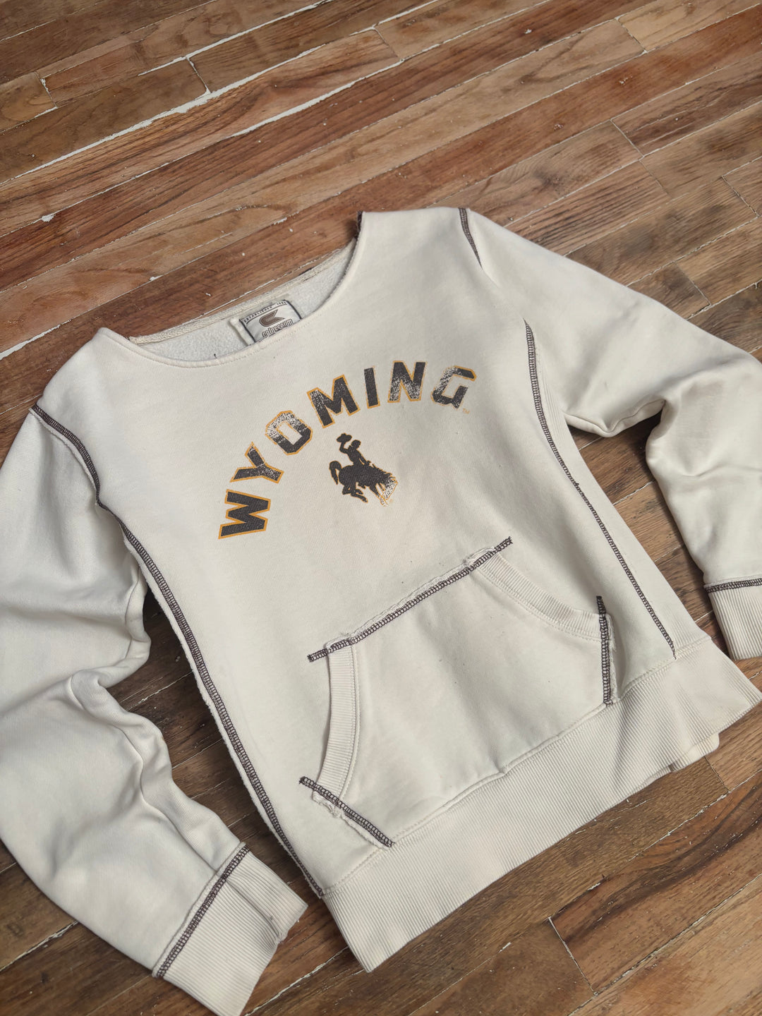 Mid 2000s Wyoming Cropped Crewneck