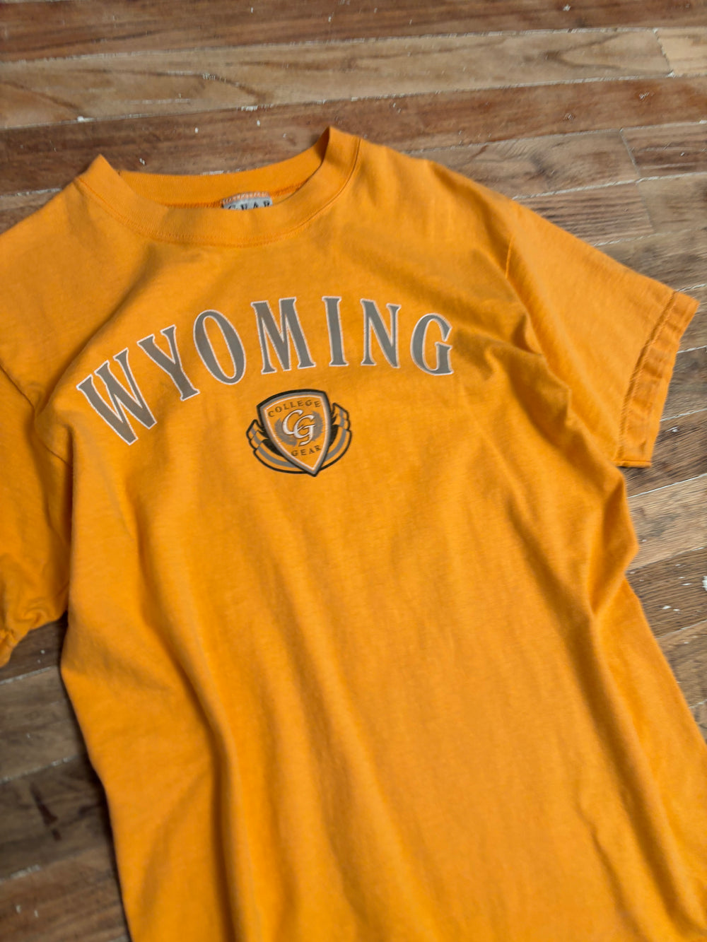 1990s Faded Orange Wyoming Graphic T-Shirt