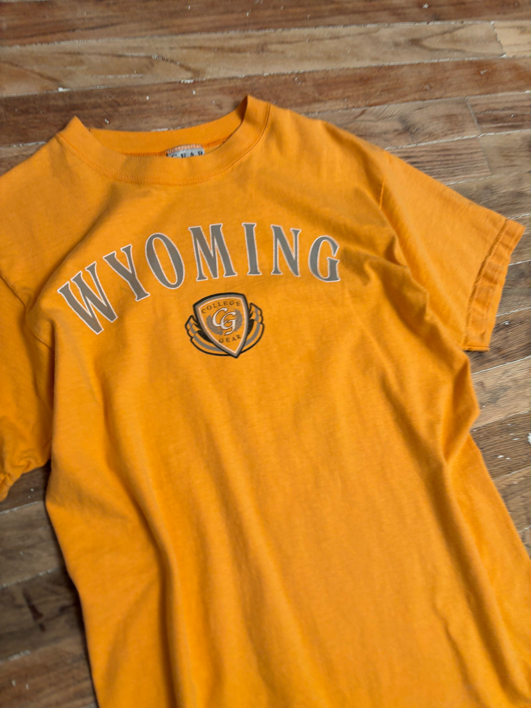 1990s Faded Orange Wyoming Graphic T-Shirt